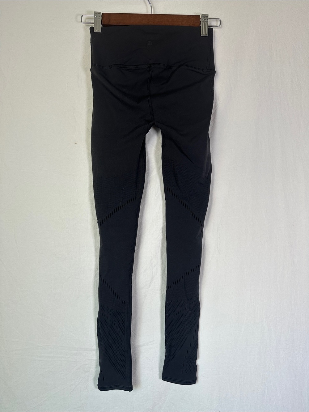 lululemon Black Performance Leggings - Picture 3 of 4